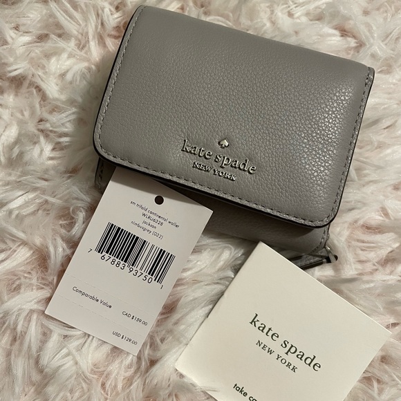 Kate Spade wallet - Picture 1 of 6